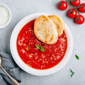 tomato-basil-soup-with-parmesan-cheese-and-bread