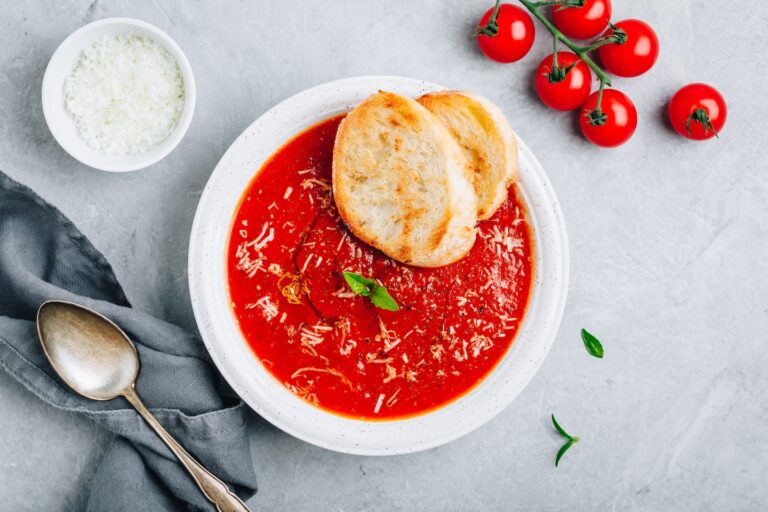 tomato-basil-soup-with-parmesan-cheese-and-bread